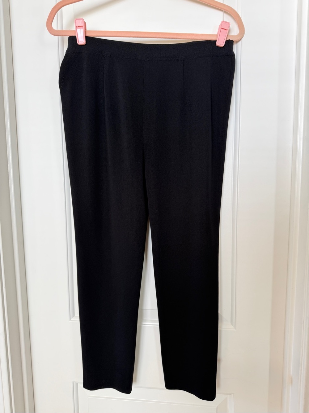 Black crop pants by exclusively misook, petite Medium